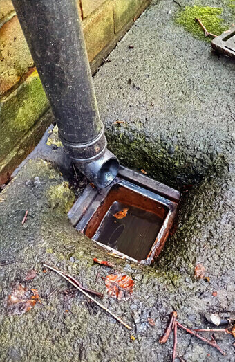 https://blockeddrainssouthperth.com.au/uploads/2025/07/hero-blocked-sewers-10934.jpg